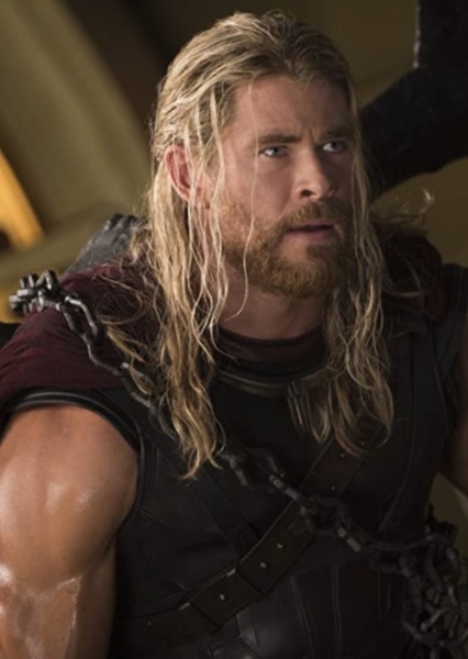 Chris Hemsworth photo