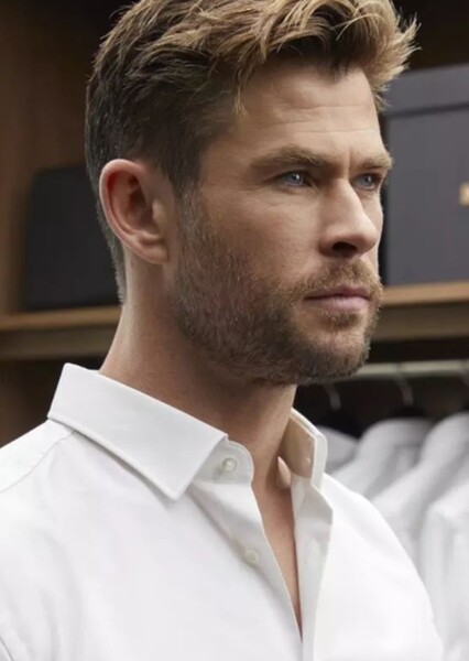 Chris Hemsworth photo