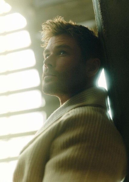 Chris Hemsworth photo