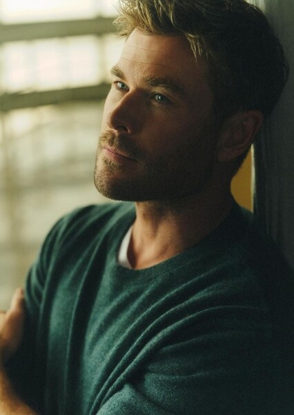 Chris Hemsworth photo