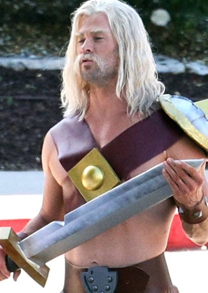 Chris Hemsworth photo