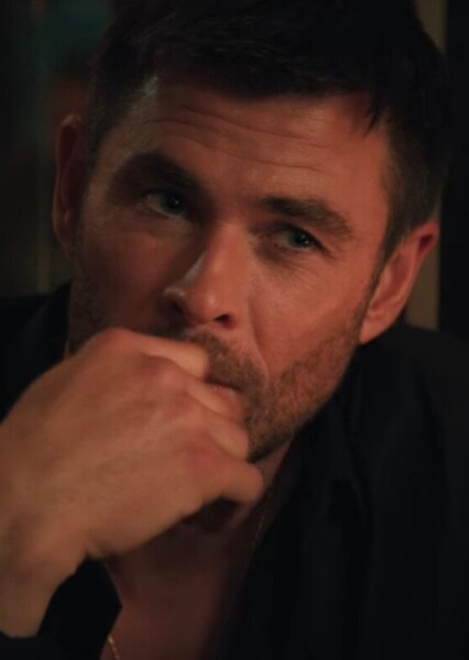 Chris Hemsworth photo