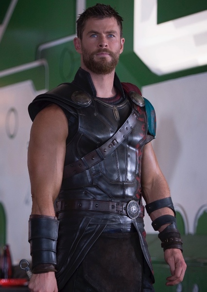 Chris Hemsworth photo