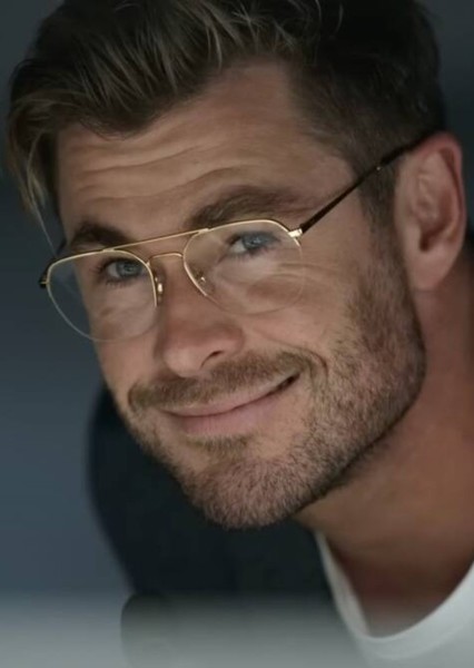 Chris Hemsworth photo