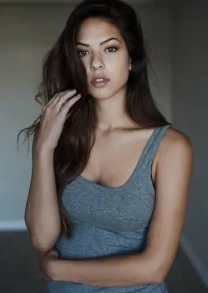 Christen Harper photo