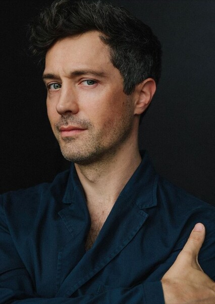 Christian Coulson photo