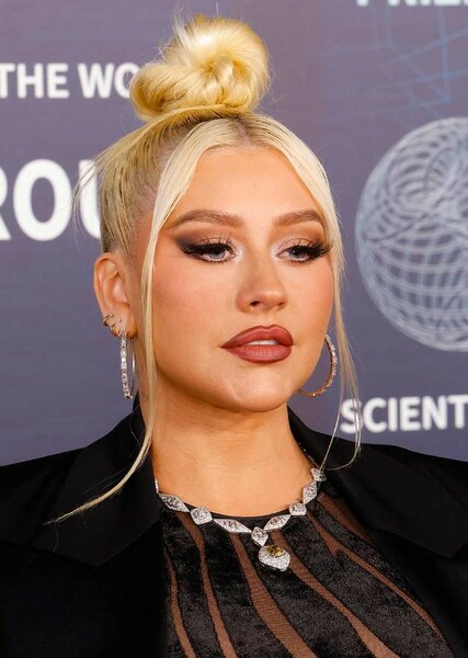 Christina Aguilera photo