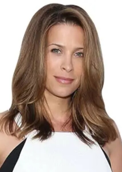 Christina Cox photo