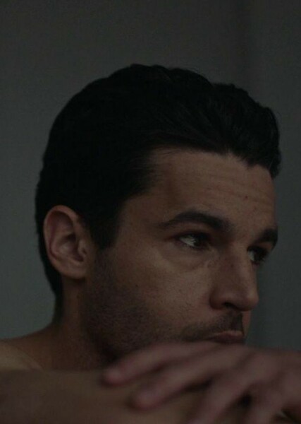 Christopher Abbott photo