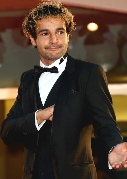 Christopher Abbott photo