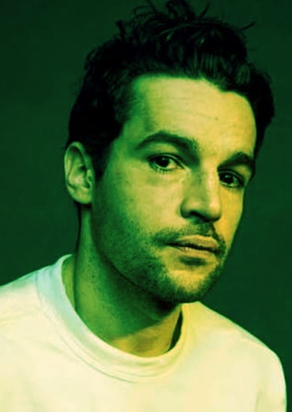 Christopher Abbott photo