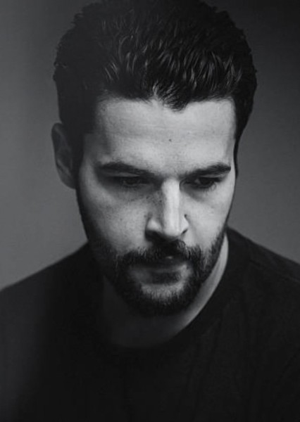 Christopher Abbott photo