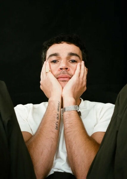 Christopher Abbott photo