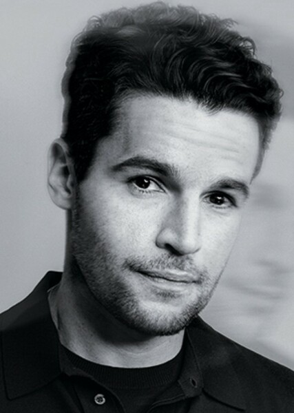 Christopher Abbott photo