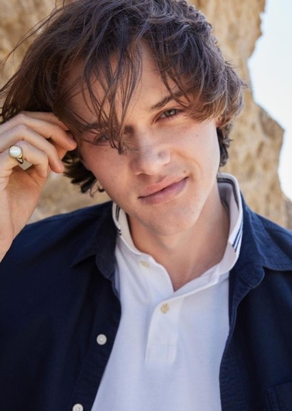 Christopher Briney photo