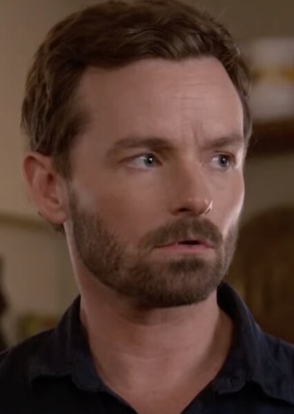 Christopher Masterson photo
