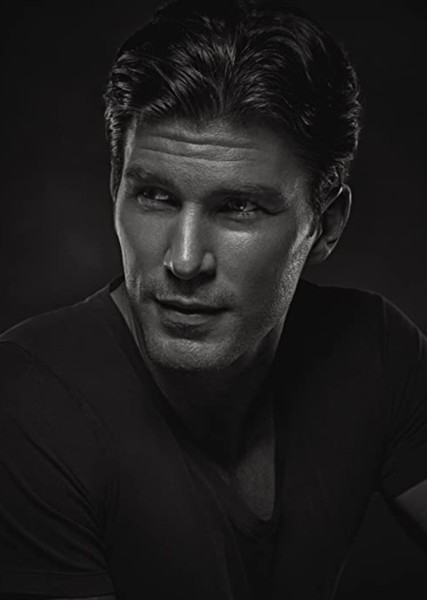 Christopher Russell photo