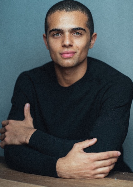 Christopher Santiago photo