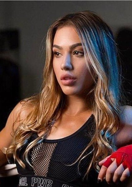 Chrysti Ane photo