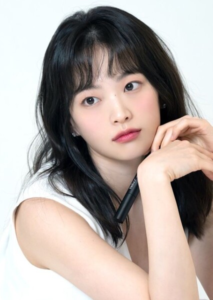 Chun Woo-hee photo