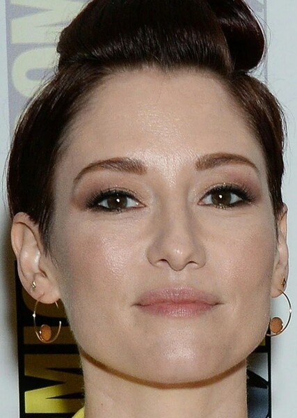 Chyler Leigh photo