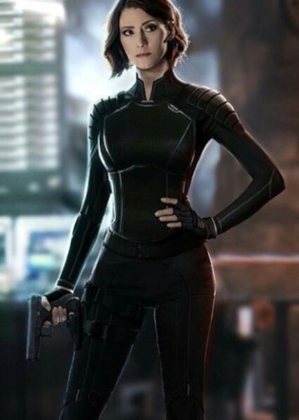 Chyler Leigh photo