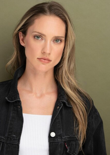 Ciara Hanna photo