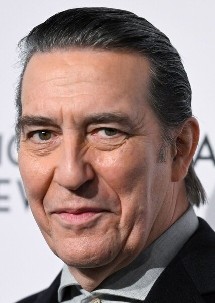 Ciarán Hinds