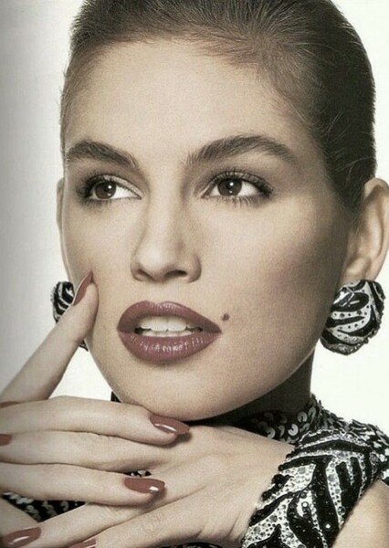 Cindy Crawford photo