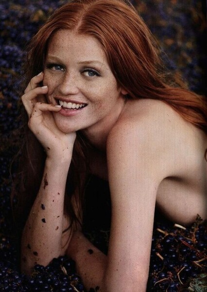 Cintia Dicker photo