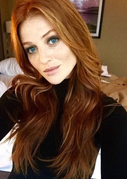 Cintia Dicker photo