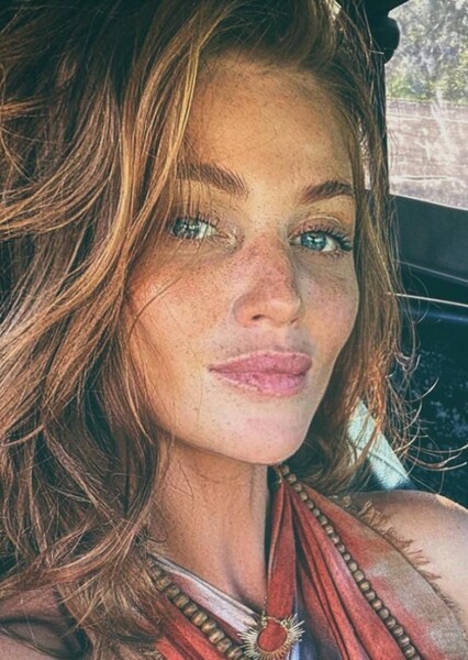 Cintia Dicker photo