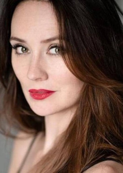 Claire Cooper photo