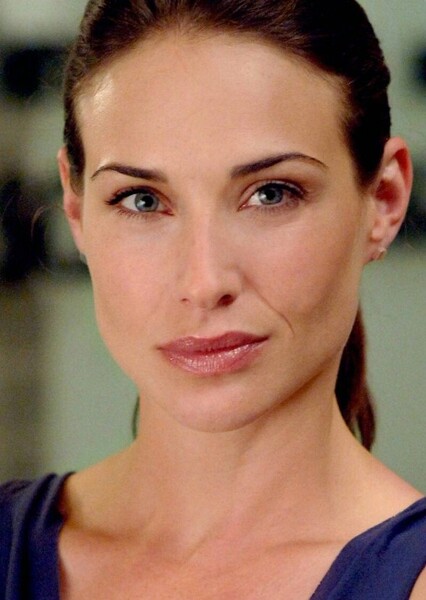 Claire Forlani photo
