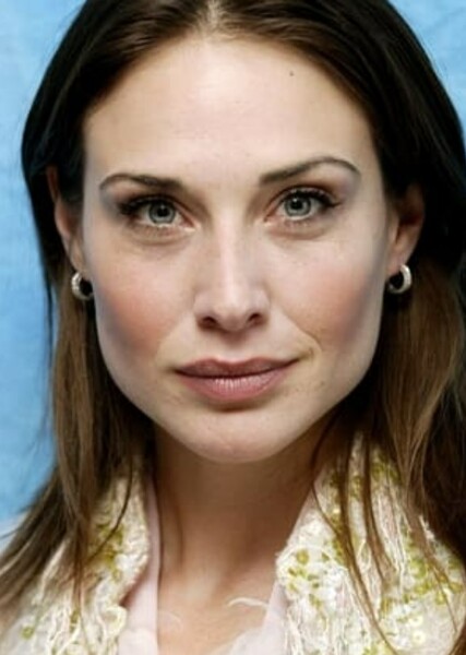Claire Forlani photo