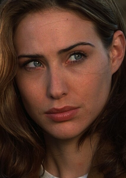Claire Forlani photo