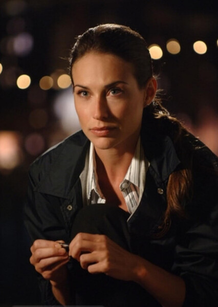 Claire Forlani