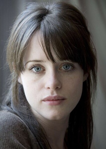 Claire Foy photo