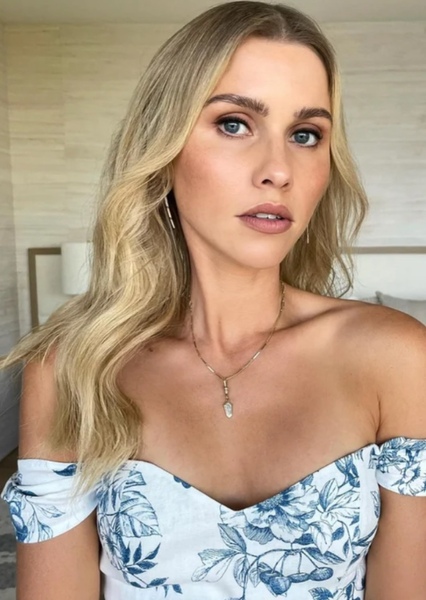 Claire Holt photo