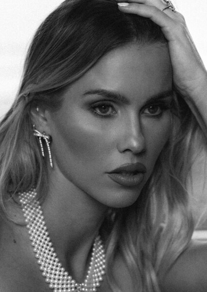 Claire Holt photo