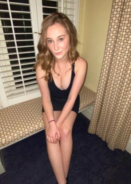 Clara Dossetter photo