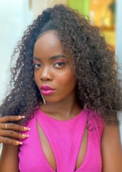 Clara Moneke photo