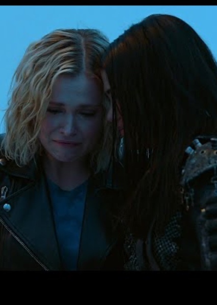 Clarke and Octavia (The 100) photo