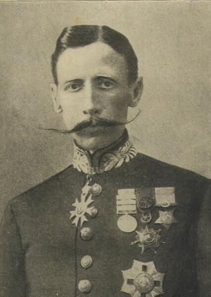 Claude MacDonald photo