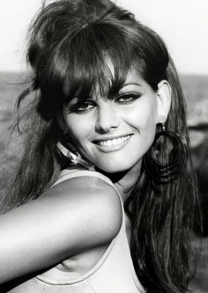 Claudia Cardinale photo
