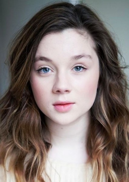 Claudia Jessie photo