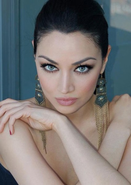 Claudia Lynx photo