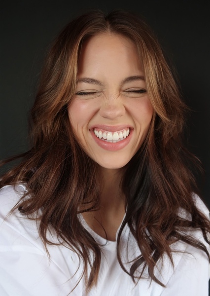 Claudia Sulewski photo