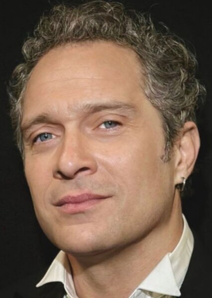Claudio Santamaria