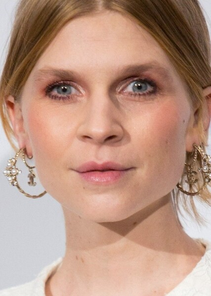 Clémence Poésy photo